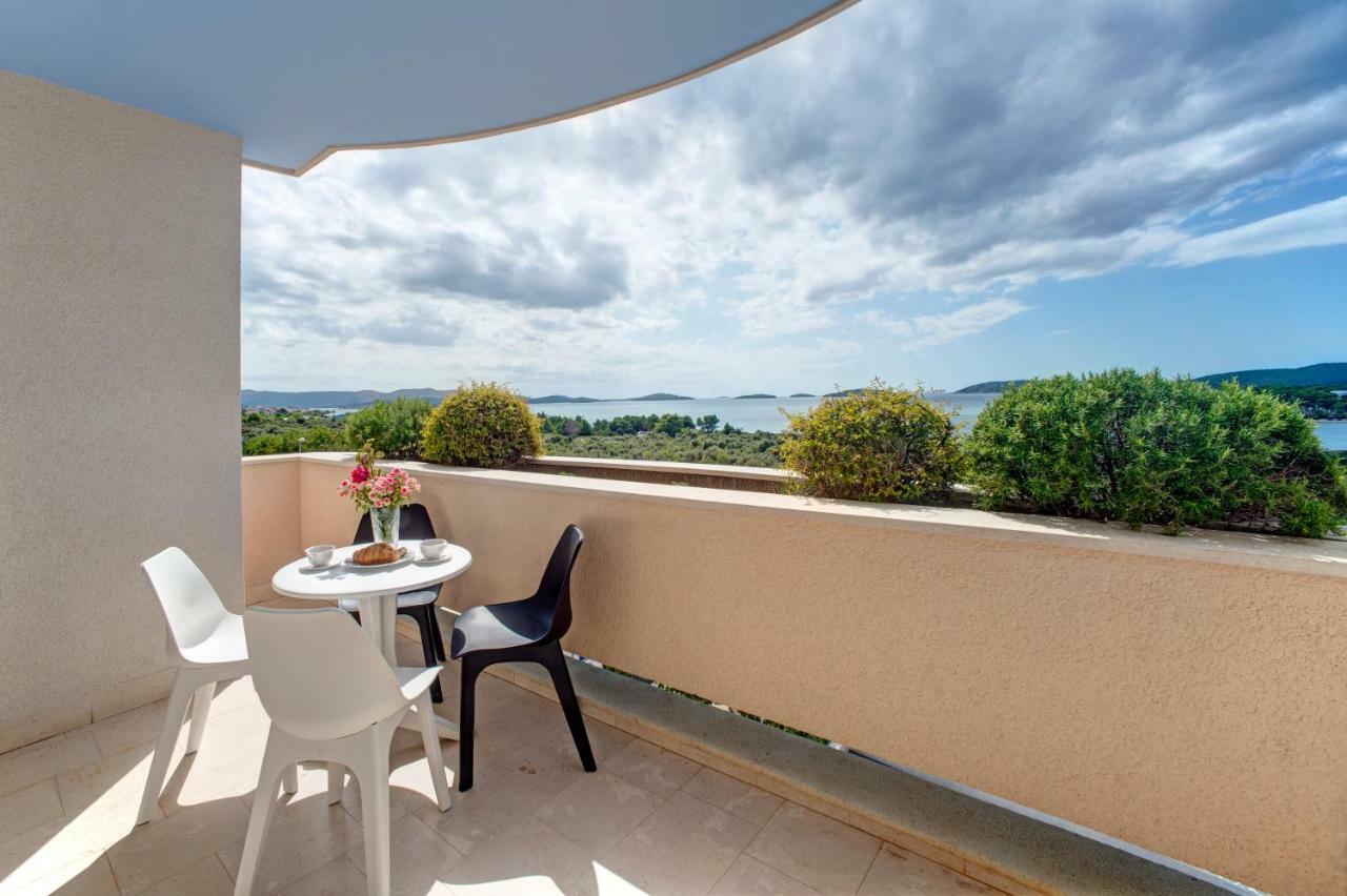 Apartments Plavi Biser Sibenik Exterior photo